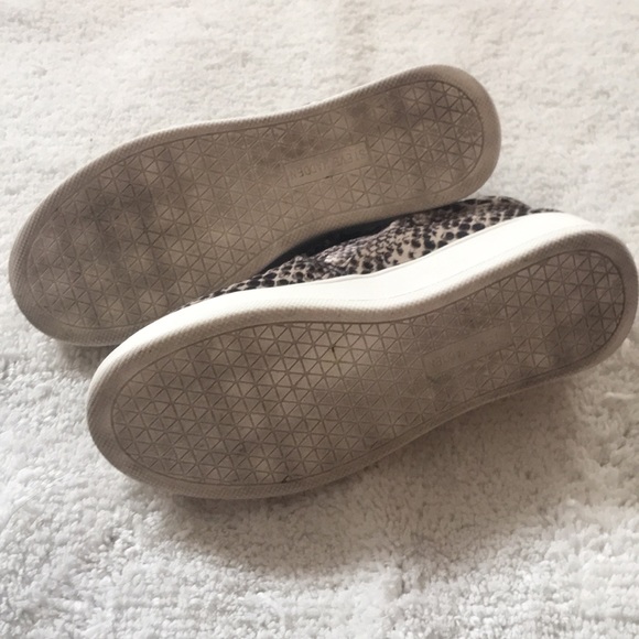 Steve Madden Snakeskin Pattern Platforms - Picture 6 of 6